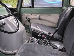 Mercedes-Benz Unimog U421/ U600