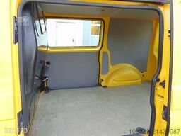 VOLKSWAGEN T5 TRANSPORTER 2.0 TDI 3Sitzer -2x Schiebetür-