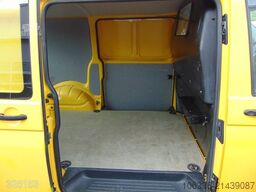 VOLKSWAGEN T5 TRANSPORTER 2.0 TDI 3Sitzer -2x Schiebetür-