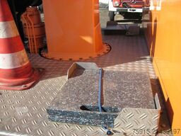 MAN 8.180 TGL von Behörde / Ruthmann K130 /UVV 12-26