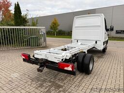 MERCEDES-BENZ Sprinter 516 CDI 4x4 Fahrgestell/Klima/3-Sitze