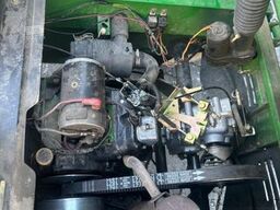 John Deere Gator 4x2 Benzin Kipppritsche Golfplatz Golfcar