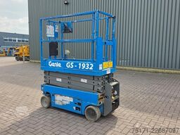 Genie GS1932 Electric, Working Height 7.8 m, 227kg Capac