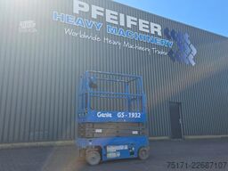 Genie GS1932 Electric, Working Height 7.8 m, 227kg Capac