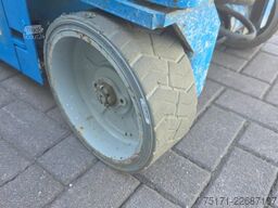Genie GS1932 Electric, Working Height 7.8 m, 227kg Capac