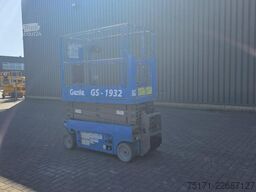 Genie GS1932 Electric, Working Height 7.8 m, 227kg Capac