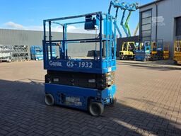 Genie GS1932 Electric, Working Height 7.8 m, 227kg Capac