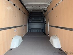 MERCEDES-BENZ Sprinter 319 CDI 4325 DISTRONIC Klima AHK