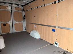 MERCEDES-BENZ Sprinter 319 CDI 4325 DISTRONIC Klima AHK