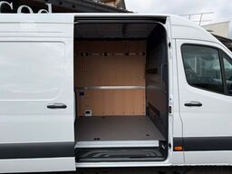 MERCEDES-BENZ Sprinter 319 CDI 4325 DISTRONIC Klima AHK