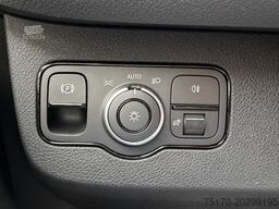 MERCEDES-BENZ Sprinter 319 CDI 4325 DISTRONIC Klima AHK