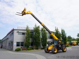 JCB 535-95 / 3.5 T / range 9.5 m / joystick