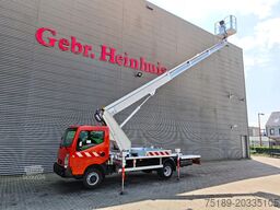 Nissan Cabstar 35.12 NT400 Multitel MT222