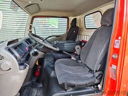 Nissan Cabstar 35.12 NT400 Multitel MT222