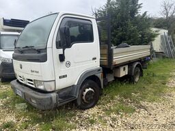 Nissan Cabstar