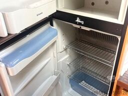 HYMER/ERIBA B 654 CL - Hub/Festbett - TV - Solar -