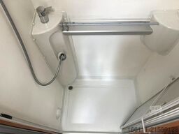 HYMER/ERIBA B 654 CL - Hub/Festbett - TV - Solar -