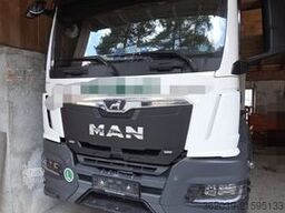 MAN TGS 26.510 4X4 BLATT LUFT LIFT HINTEN GELENKT