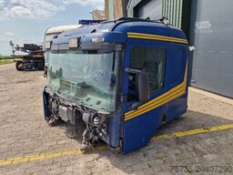 SCANIA R124 SLEEPER CAB
