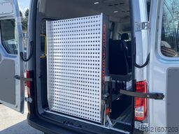 MAN TGE 3.160 L3H3 9 SITZER ROLLSTUHLLADERAM