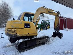 Komatsu PC60-7 crawler excavator with powertilt and 3 buck