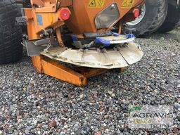 Kubota L2421 DHL