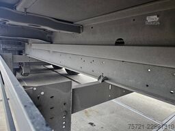 SCHMITZ SCS 24/L LIFT AXLE