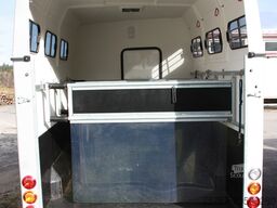 Thiel 3 Pferdeanhänger MEXX 3-Pferde schräg