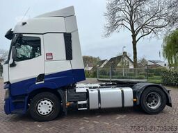 Renault T HD001