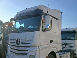 Mercedes-Benz Actros 1848