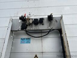 SCHMITZ SCB, GETRäNKEAUFLIEGER, LIFTACHSE, PALETTENKASTEN, XL-ZERTIFKAT