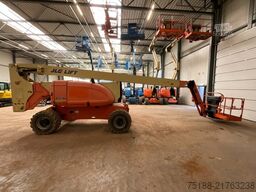 JLG 800 AJ