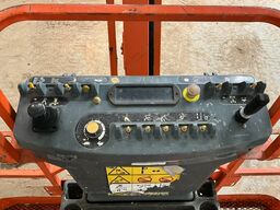 JLG 800 AJ