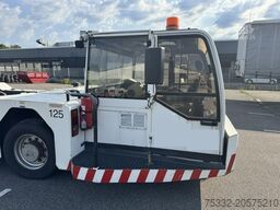 GHH AM 210 Air Mover Flugzeugschlepper