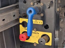 Schmitz Cargobull SCB*S3B - Frigo Schmitz - Hooks/Rohrbahnen/Vlee...