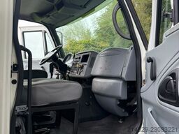 International 7600
