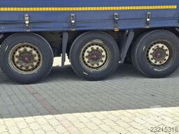 Kögel Curtainsider Mega