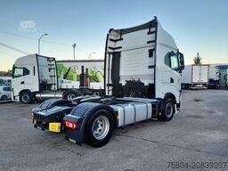 Iveco AS440ST/P