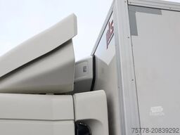 Volvo FL 240 | 4X2 | TAILLIFT | HEATED BOX | 12 TON |...