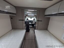 Roller Team ZEFIRO 282 TL 180PS/Autom/Solar/Wechselrichter/SAT/TV/Luftfedern/Hydraulische Stützen