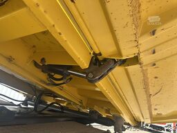 Mercedes-Benz Actros 3348 AK 6x6 Actros 3348 AK 6x6, Bordmatik links