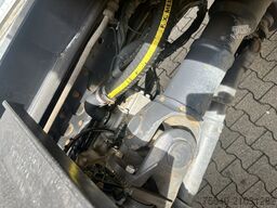 Mercedes-Benz Actros 3348 AK 6x6 Actros 3348 AK 6x6, Bordmatik links