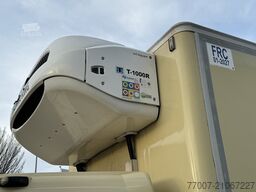 Mercedes-Benz Atego 1627L 4-Fleisch-Rohrbahnen T-1000