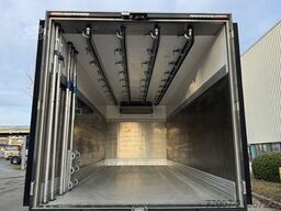 Mercedes-Benz Atego 1627L 4-Fleisch-Rohrbahnen T-1000