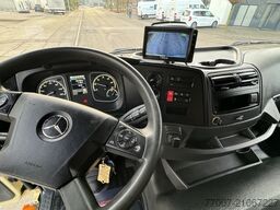 Mercedes-Benz Atego 1627L 4-Fleisch-Rohrbahnen T-1000