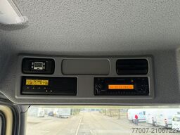 Mercedes-Benz Atego 1627L 4-Fleisch-Rohrbahnen T-1000