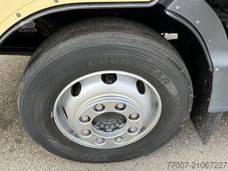 Mercedes-Benz Atego 1627L 4-Fleisch-Rohrbahnen T-1000