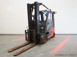 Viličar Linde E 25 ION 387