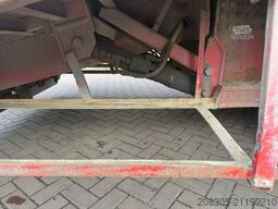 SCANIA R240 R420 6X2 Machine transporter with ramps and