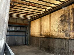 Renault Premium 270R